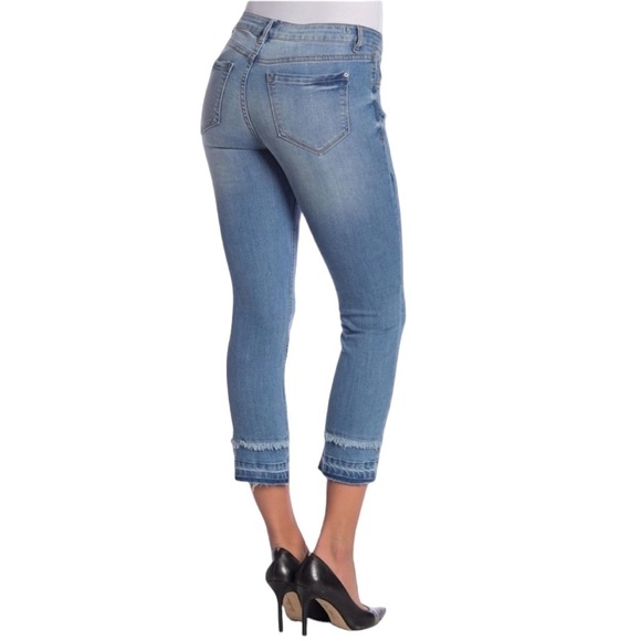 Kensie Jeans Cropped  2 Layer Fringed Distressed Jeans in light/medium Blue 6 - Picture 13 of 16